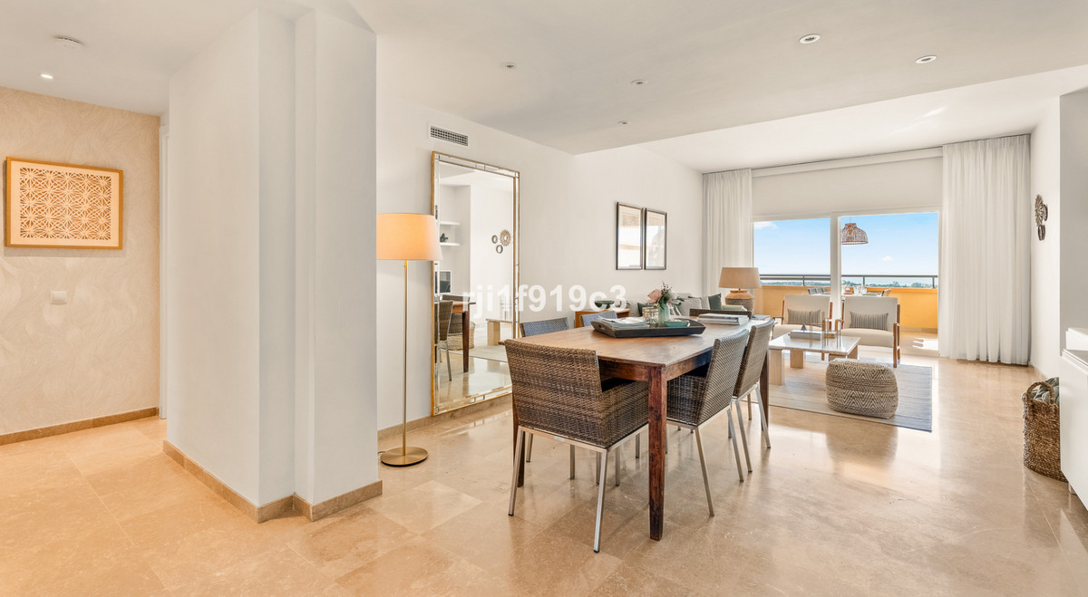2 bedroom Apartments for sale in Elviria Hills – R5211244 2 bedroom Apartments for sale in Elviria Hills – R5211244