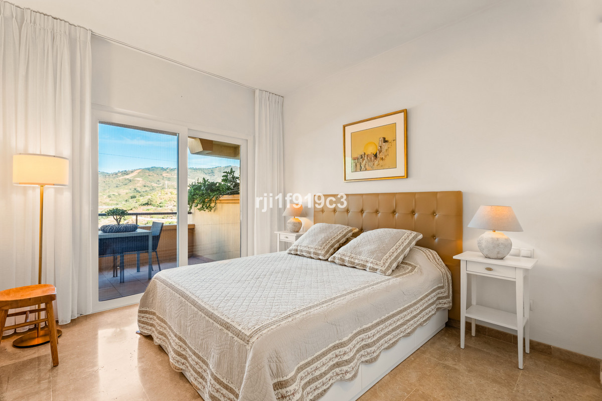 2 bedroom Apartments for sale in Elviria Hills – R5211244 2 bedroom Apartments for sale in Elviria Hills – R5211244