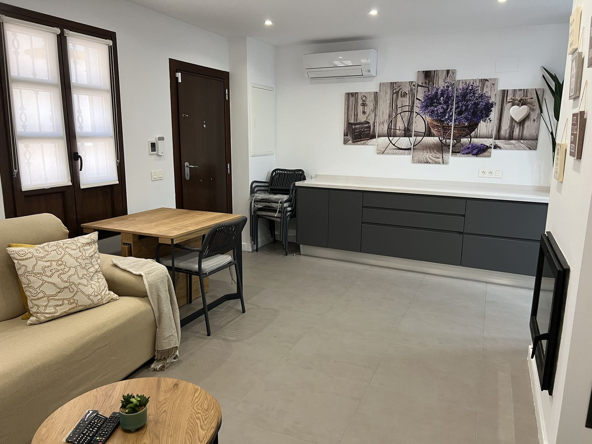 Adosados de 3 dormitorios en venta en Marbella – R4938853