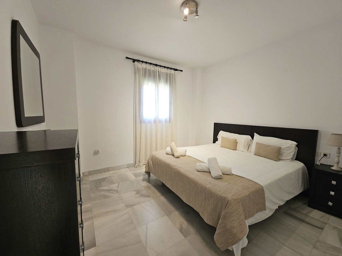 Apartamentos de 3 dormitorios en venta en Hacienda del Sol – R5227342