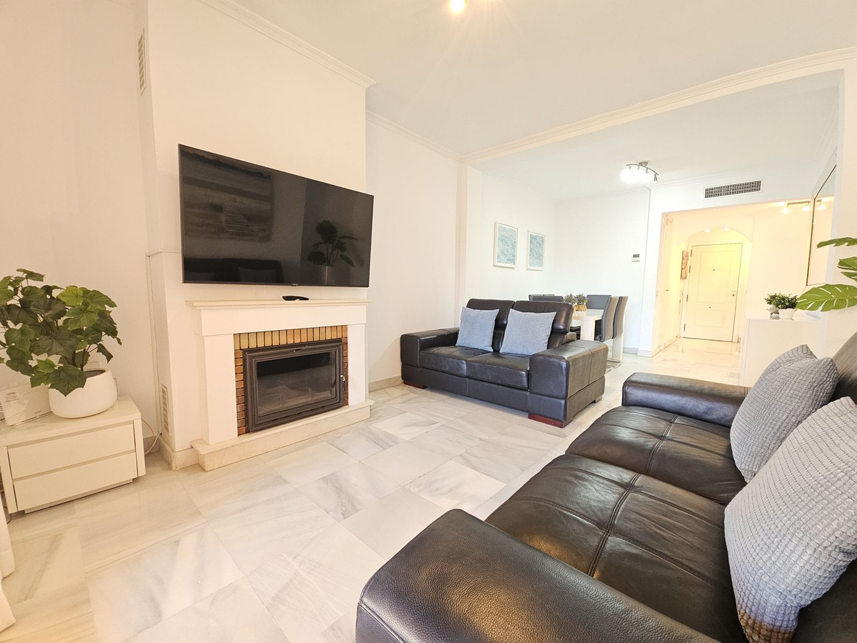 Apartamentos de 3 dormitorios en venta en Hacienda del Sol – R5227342