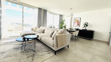 3 bedroom Apartments for sale in La Cala de Mijas – R5215405