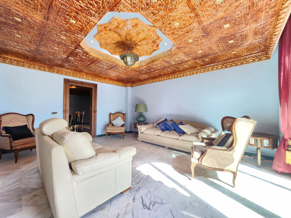 8 bedroom Villas for sale in La Cala de Mijas – R4864189 8 bedroom Villas for sale in La Cala de Mijas – R4864189