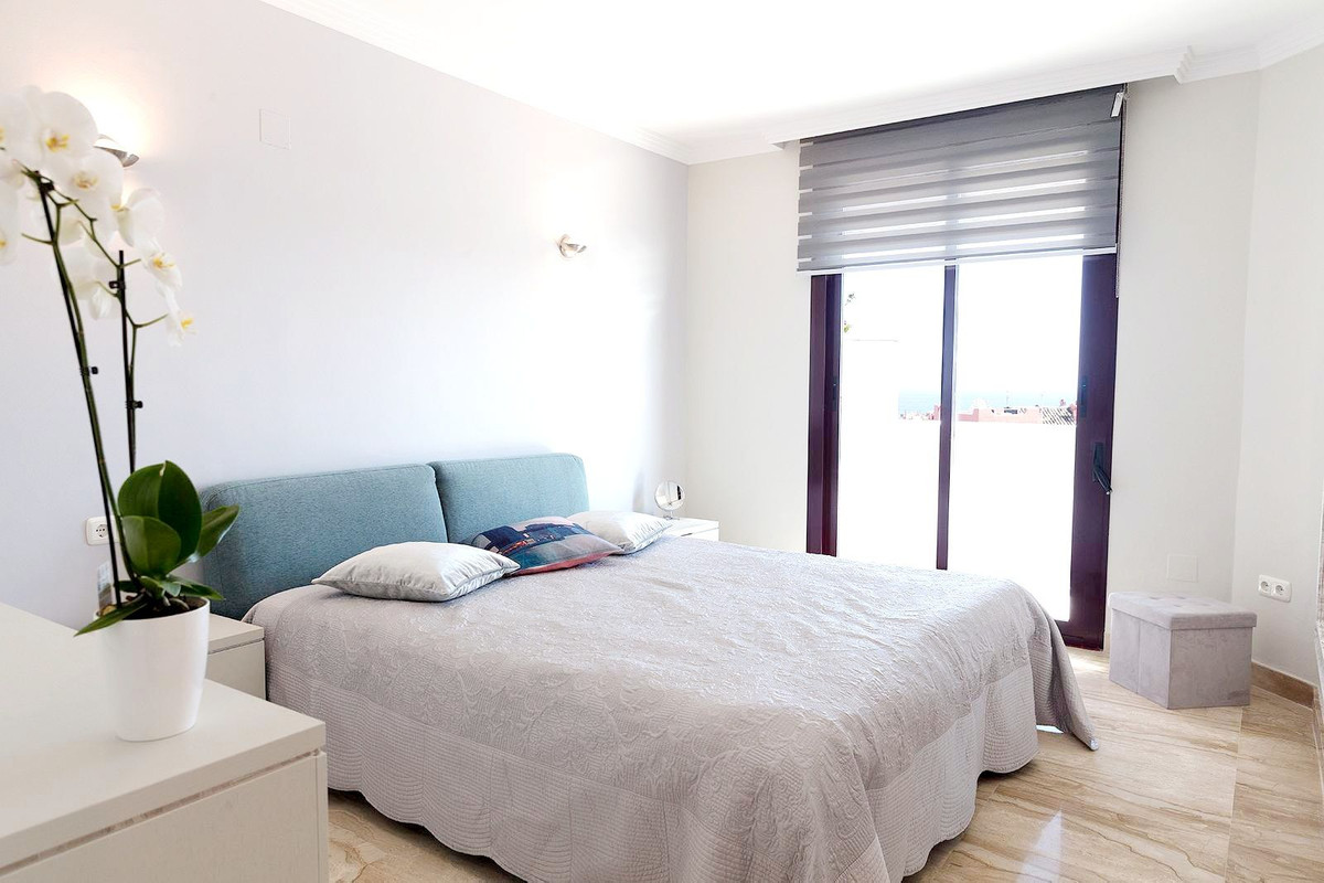 3 bedroom Apartments for sale in Nueva Milla de Oro – R5248717