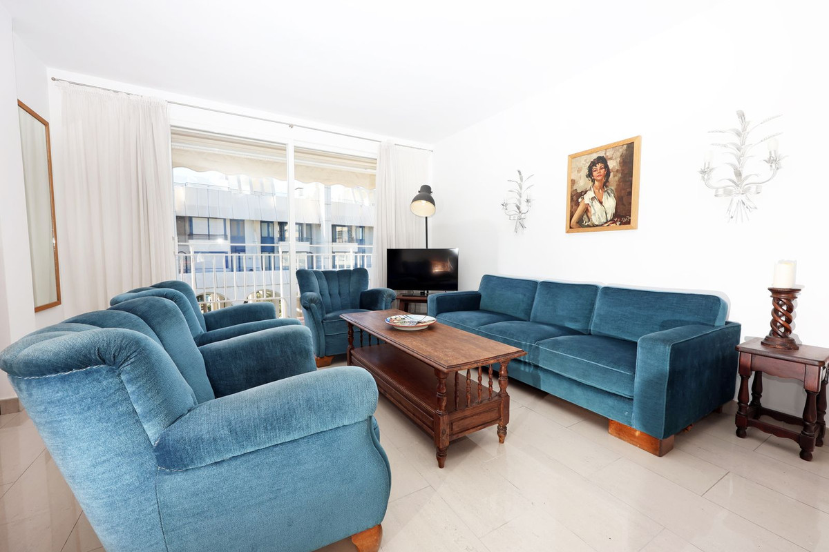 3 bedroom Apartments for sale in Marbella – R5258239