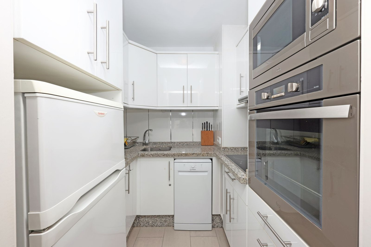 3 bedroom Apartments for sale in Marbella – R5258239