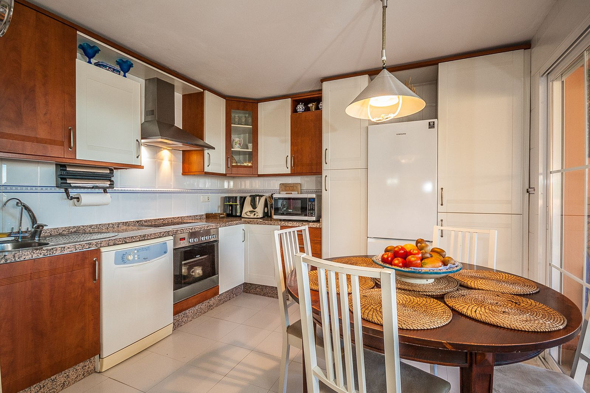 2 bedroom Apartments for sale in Elviria – R5236165 2 bedroom Apartments for sale in Elviria – R5236165