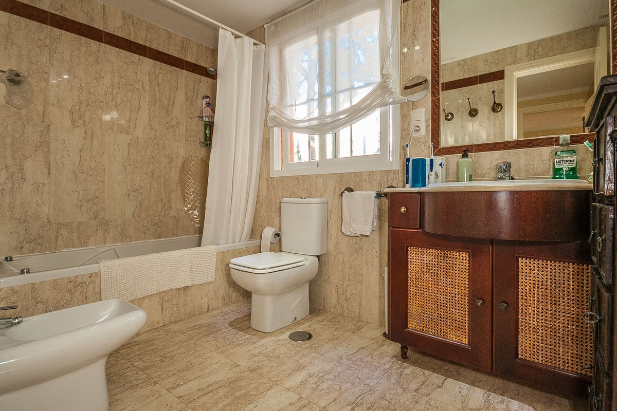 2 bedroom Apartments for sale in Elviria – R5236165 2 bedroom Apartments for sale in Elviria – R5236165