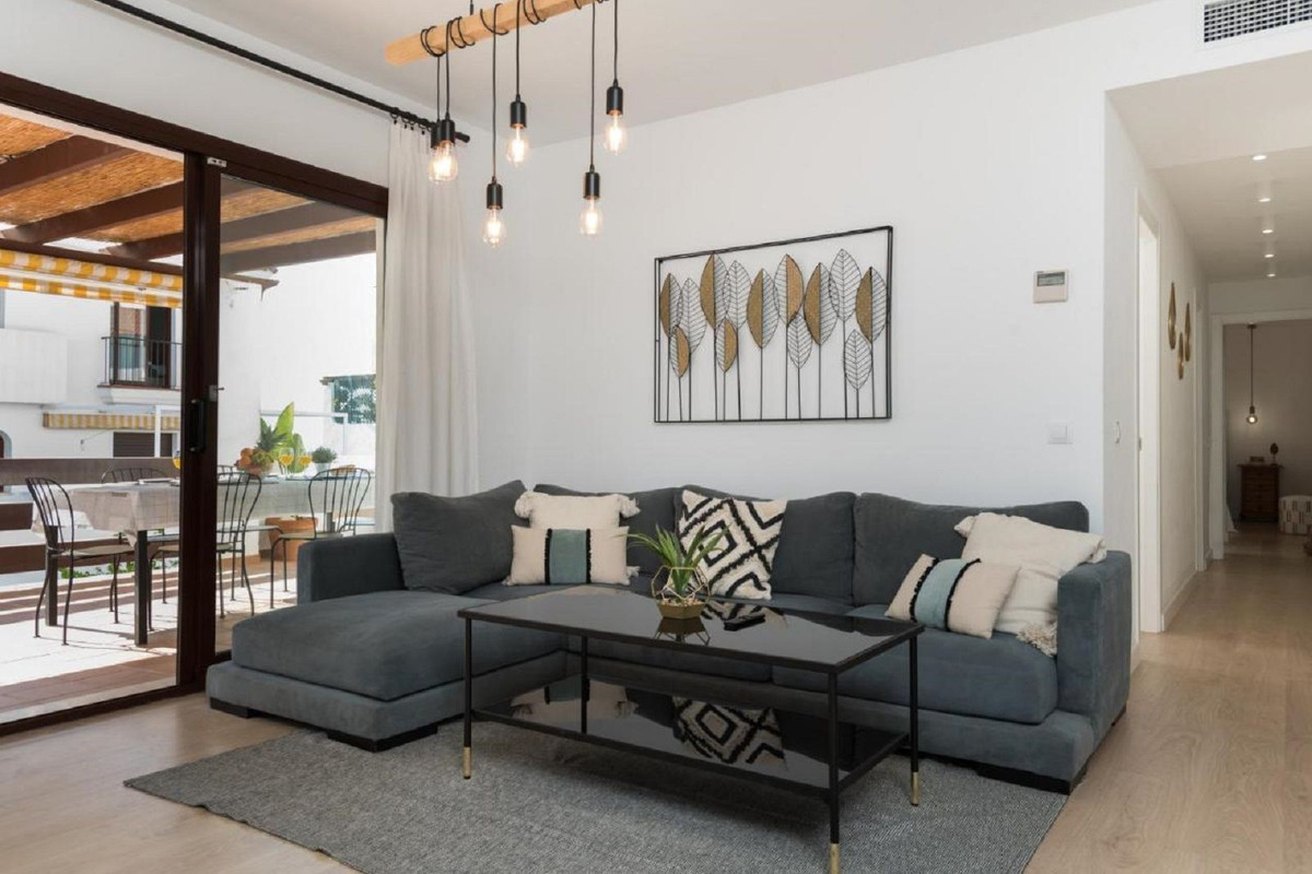 2 bedroom Apartments for sale in Milla de Oro – R5123905