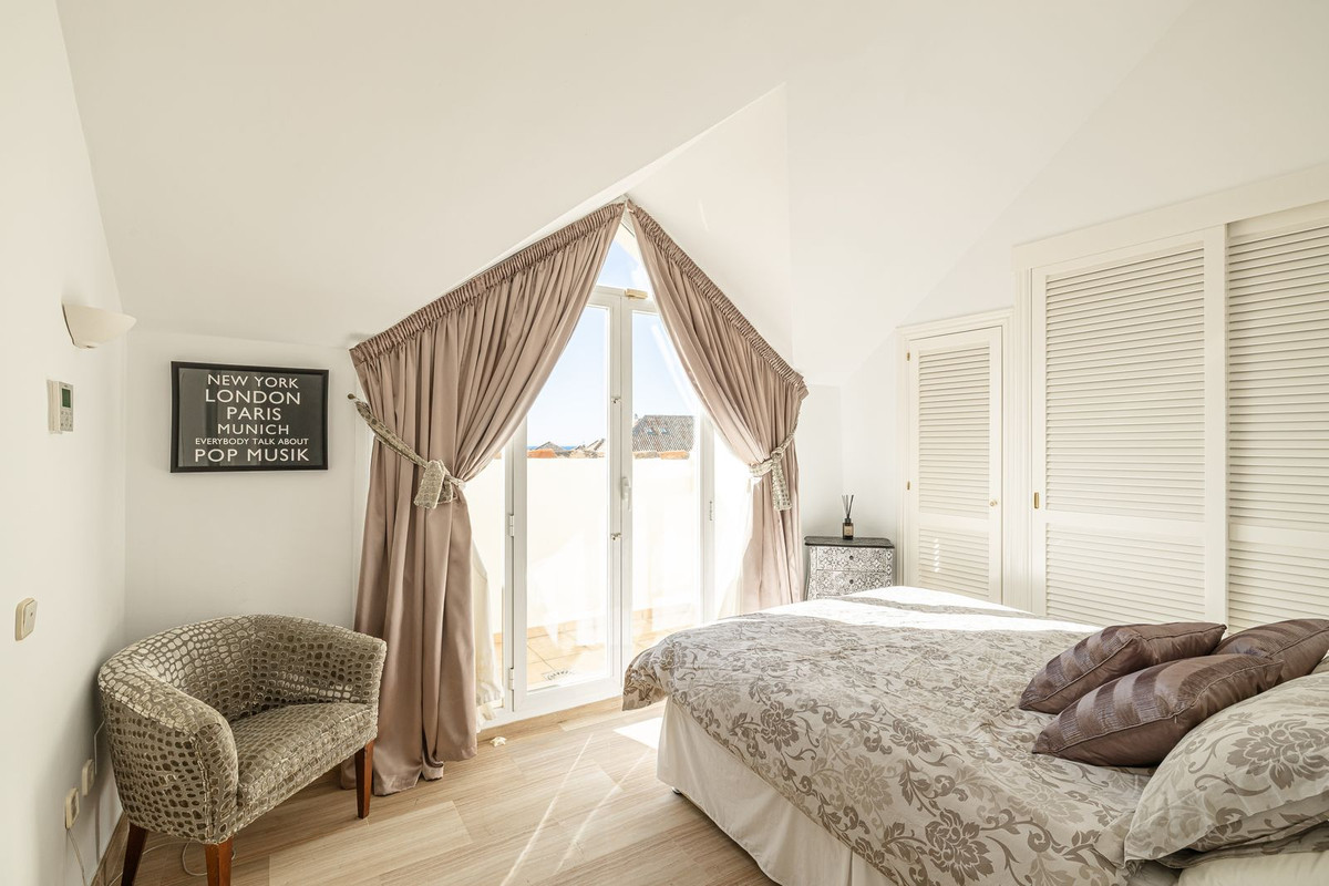 3 bedroom Apartments for sale in Elviria – R5237536 3 bedroom Apartments for sale in Elviria – R5237536