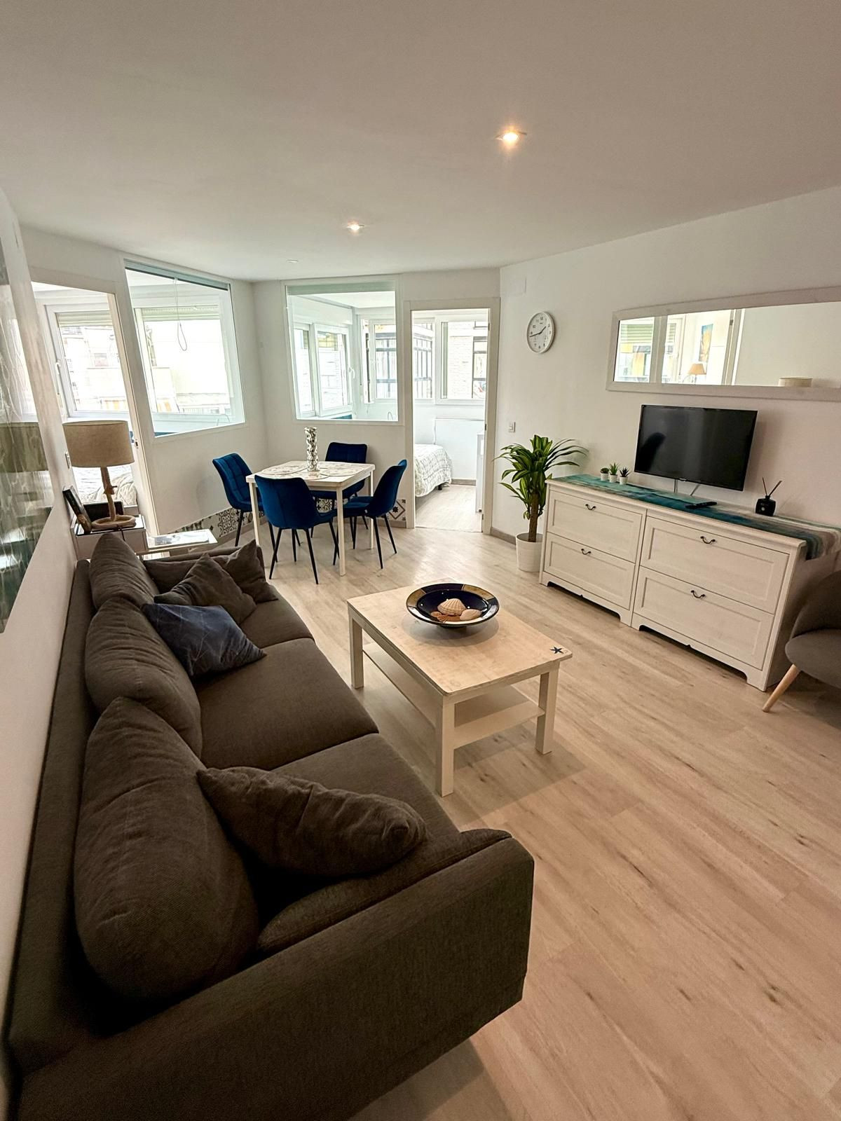 2 bedroom Apartments for sale in Marbella – R5221252