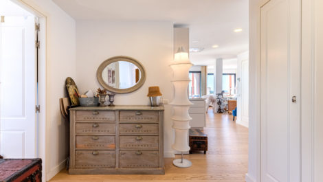 Apartamentos de 4 dormitorios en venta en Calahonda – R5250832