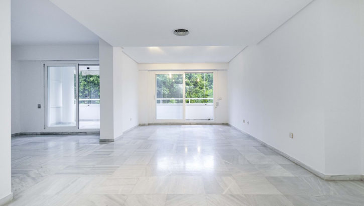 3 bedroom Apartments for sale in Marbella – R5155171 in 