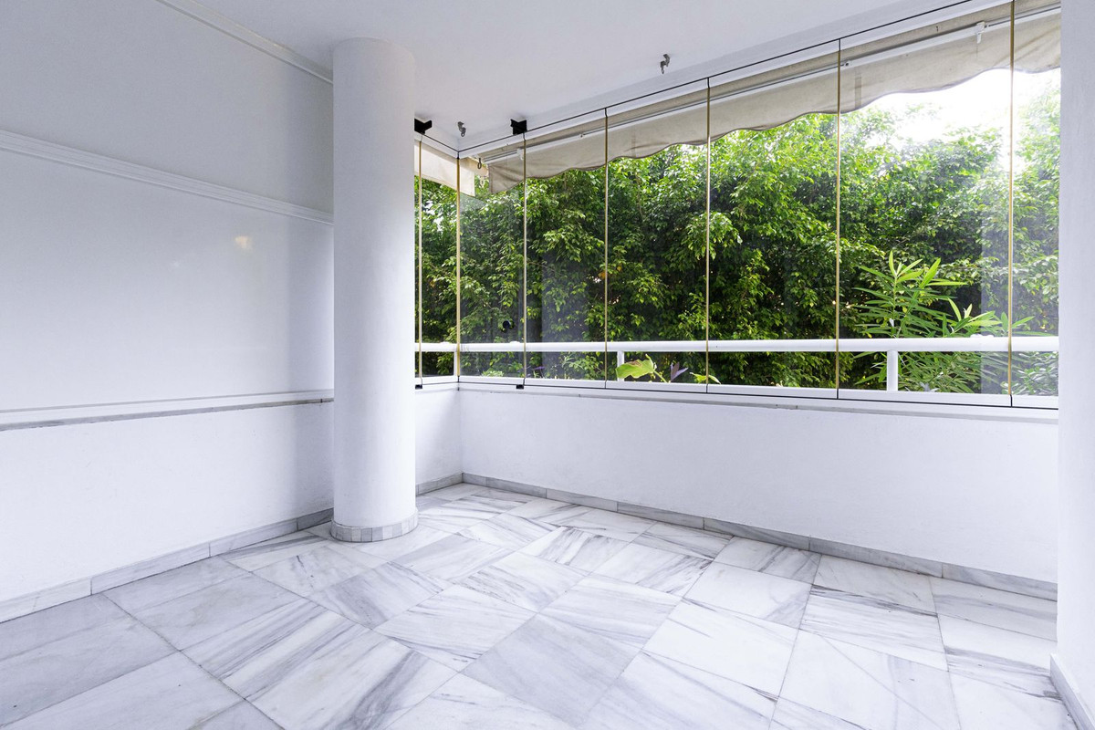 Apartamentos de 3 dormitorios en venta en Marbella – R5155171