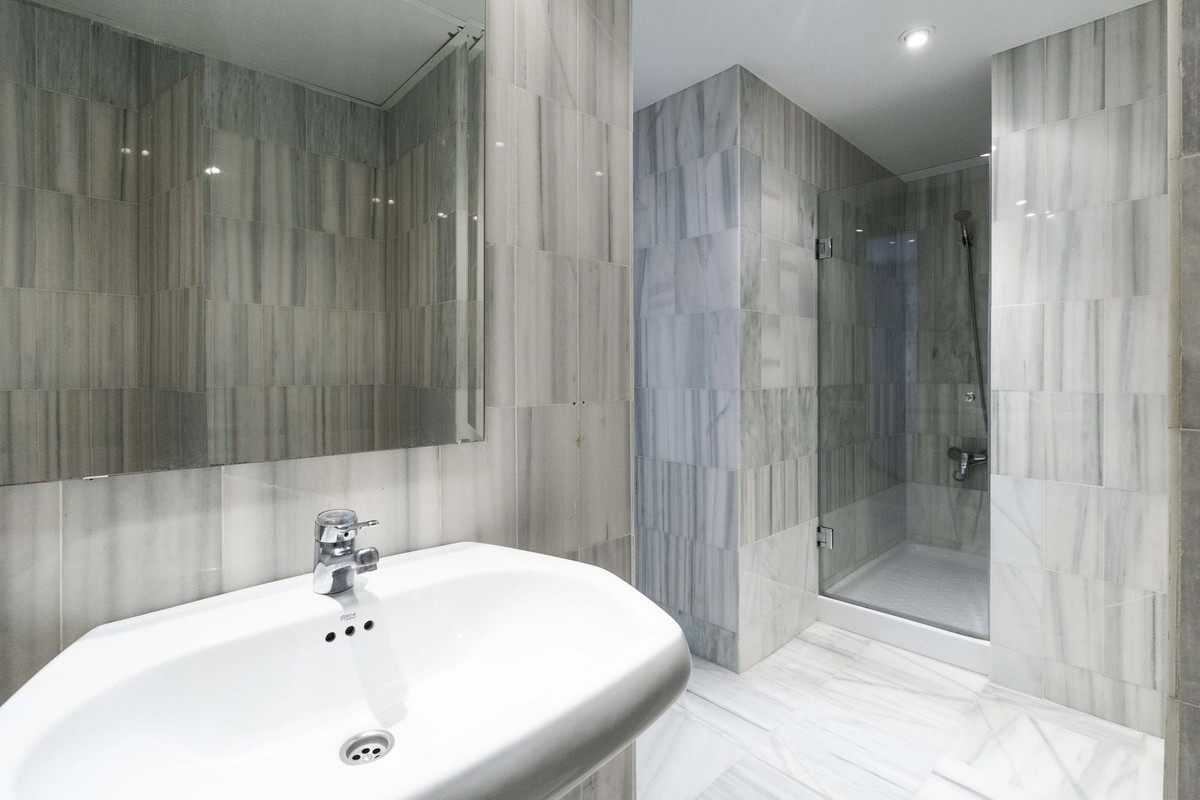 Apartamentos de 3 dormitorios en venta en Marbella – R5155171