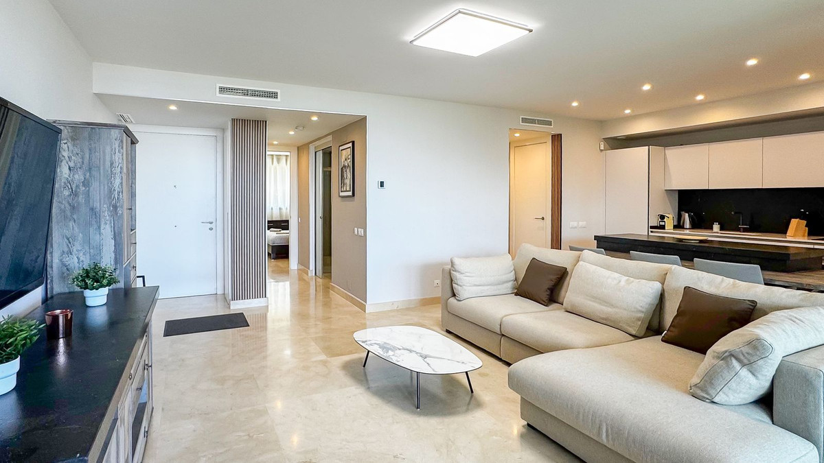 2 bedroom Apartments for sale in Cabopino – R5181385