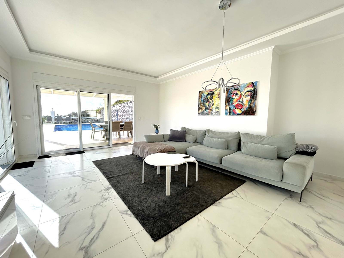 7 bedroom Villas for sale in Mijas – R4930186 7 bedroom Villas for sale in Mijas – R4930186