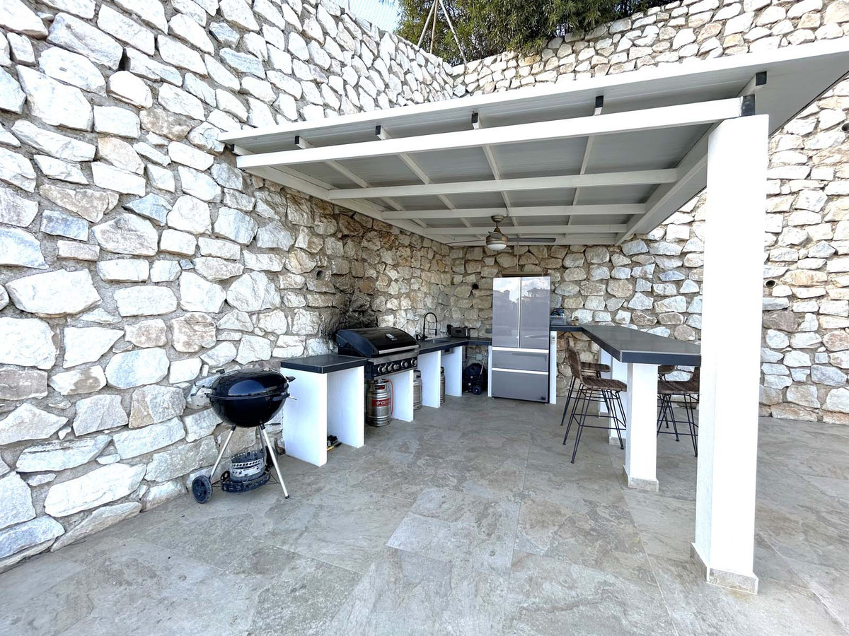 7 bedroom Villas for sale in Mijas – R4930186 7 bedroom Villas for sale in Mijas – R4930186