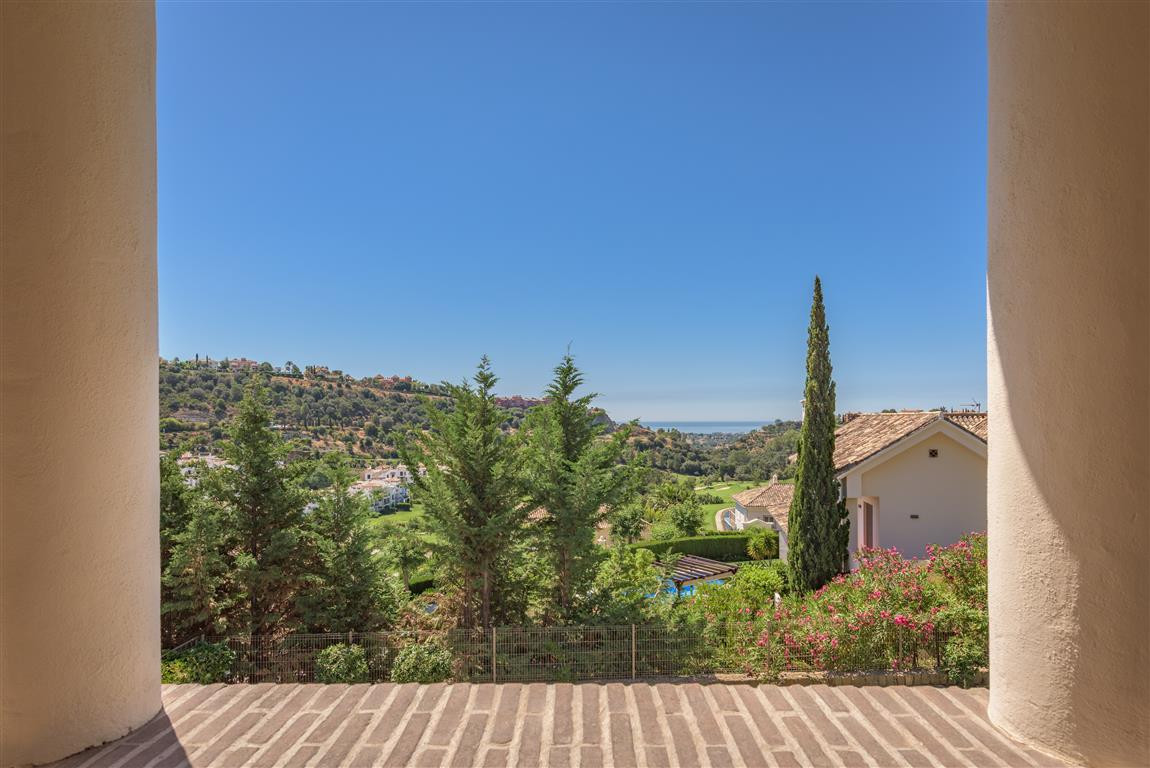 5 bedroom Villas for sale in Los Arqueros – R3679700