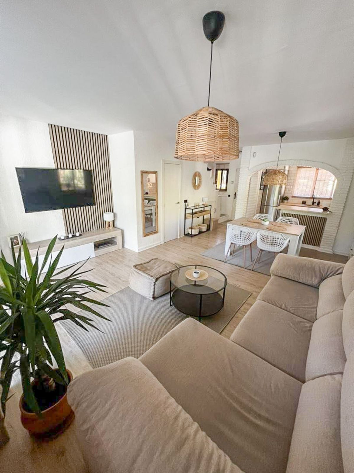 2 bedroom Townhouses for sale in Calahonda – R5233300