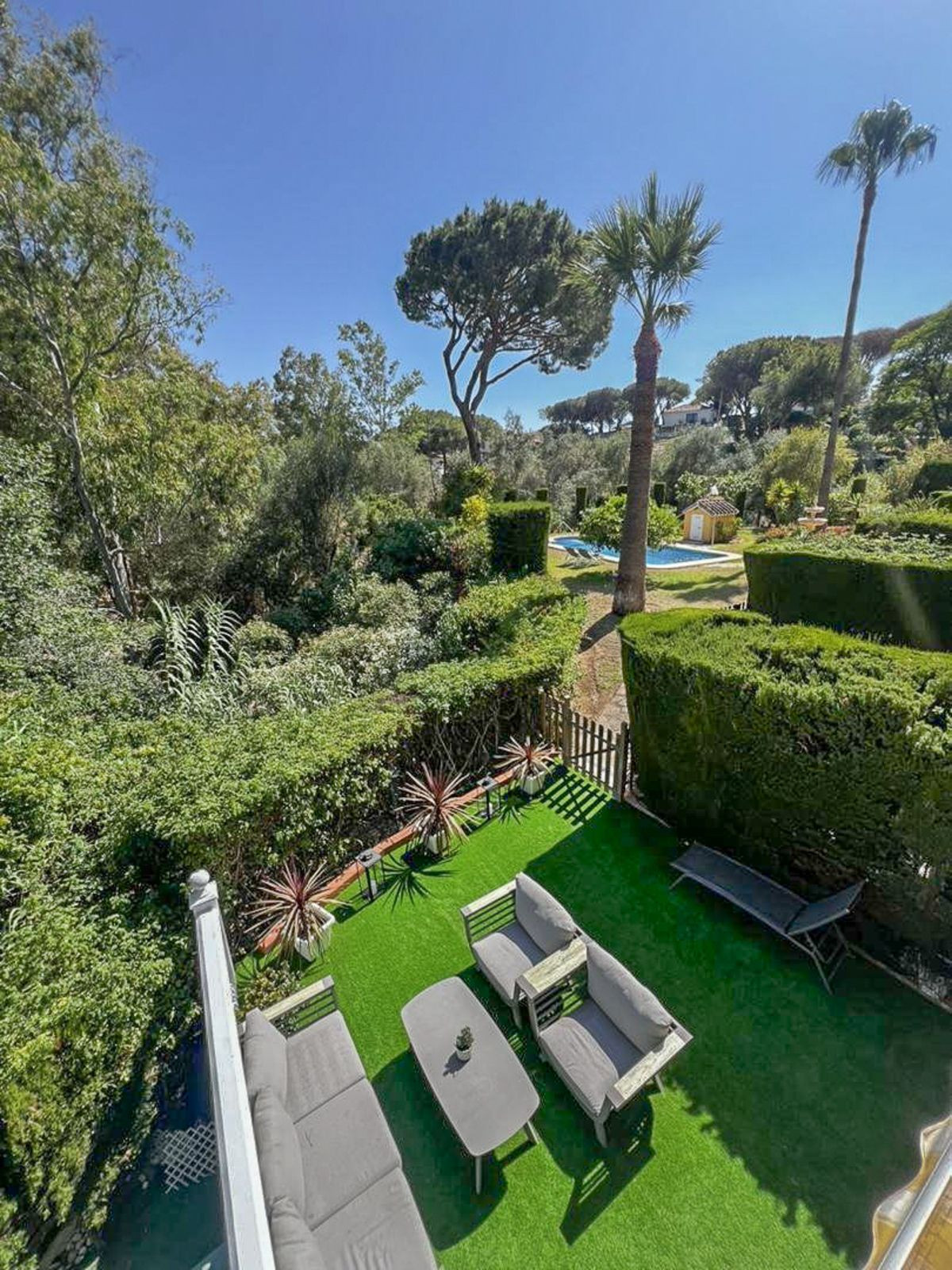 2 bedroom Townhouses for sale in Calahonda – R5233300