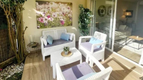 Apartamentos de 2 dormitorios en venta en Milla de Oro – R5236918