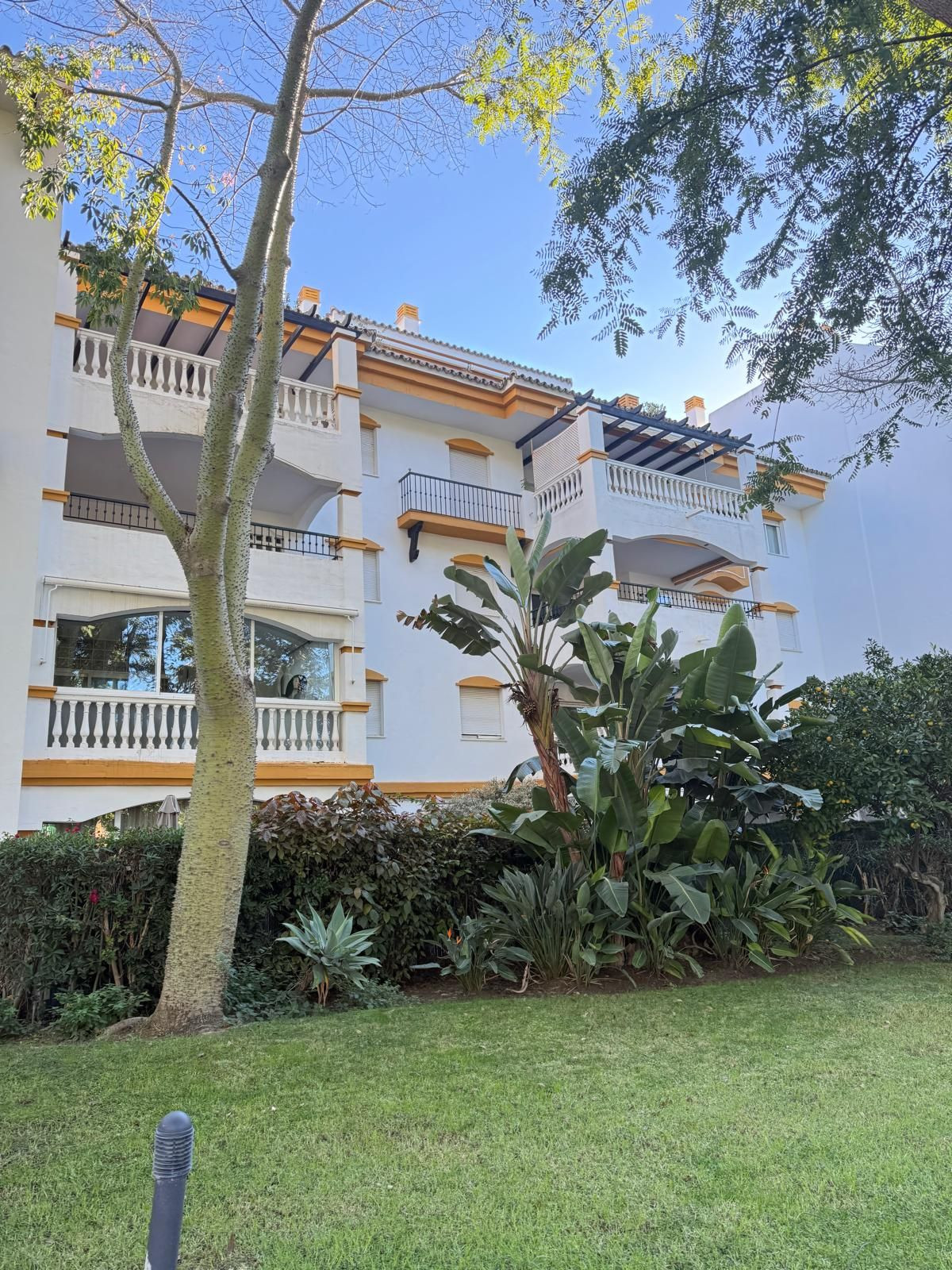 2 bedroom Apartments for sale in Marbella – R5233372