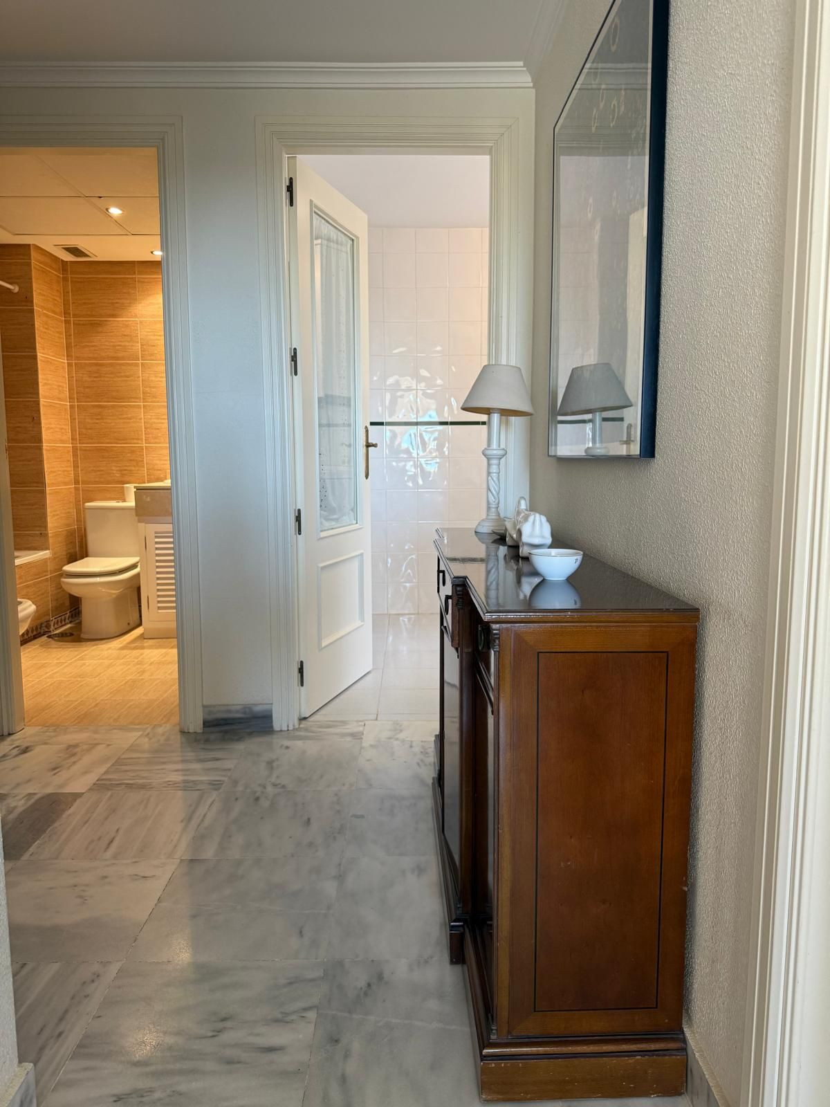 2 bedroom Apartments for sale in Marbella – R5233372