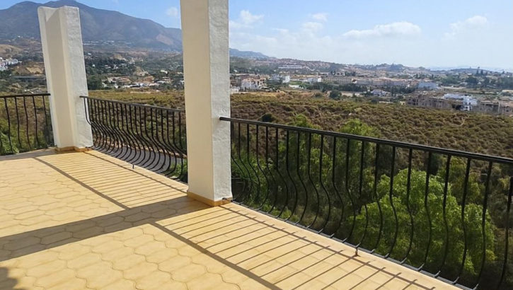 4 bedroom Villas for sale in Mijas – R5120770 in 