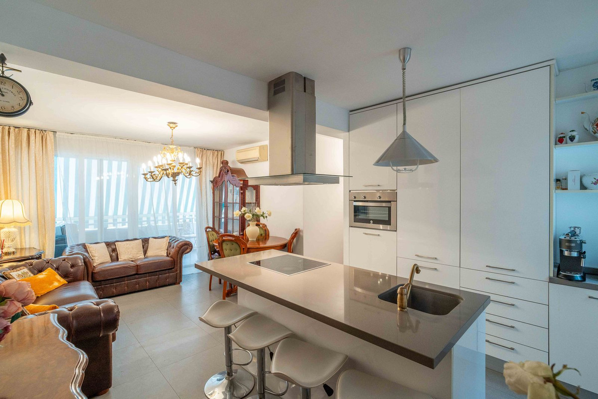 3 bedroom Apartments for sale in Marbella – R5198500