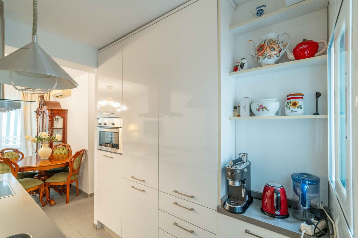 3 bedroom Apartments for sale in Marbella – R5198500