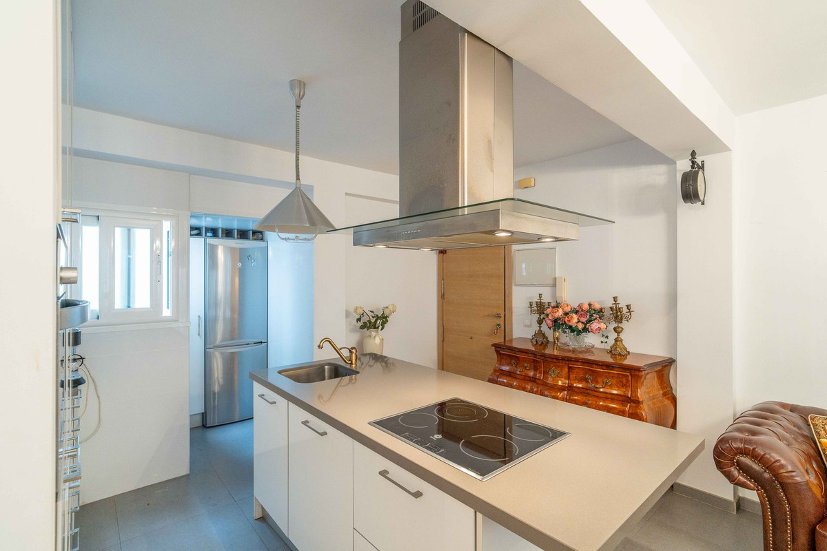 3 bedroom Apartments for sale in Marbella – R5198500