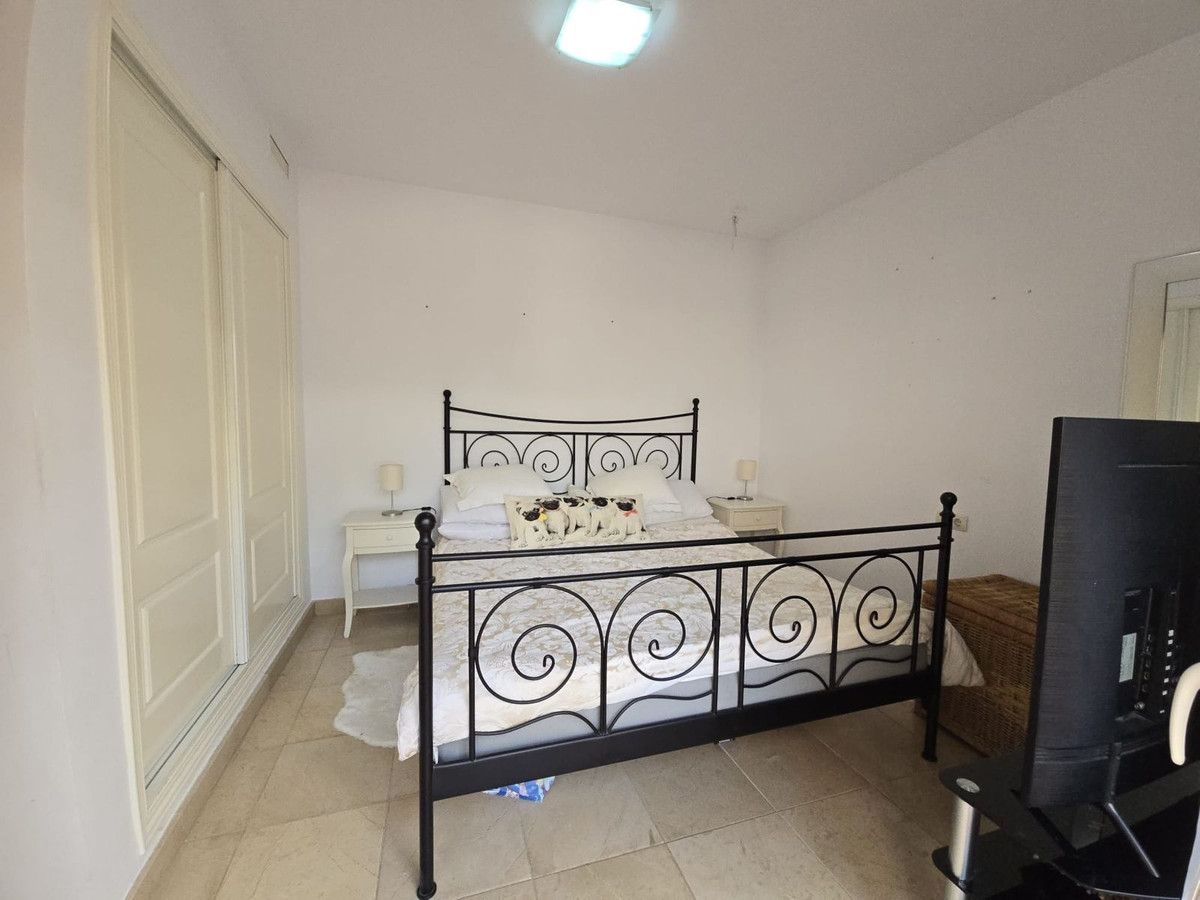 4 bedroom Villas for sale in Riviera del Sol – R5237161