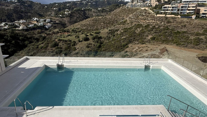 4 bedroom Apartments for sale in La Quinta – R5139064 in 