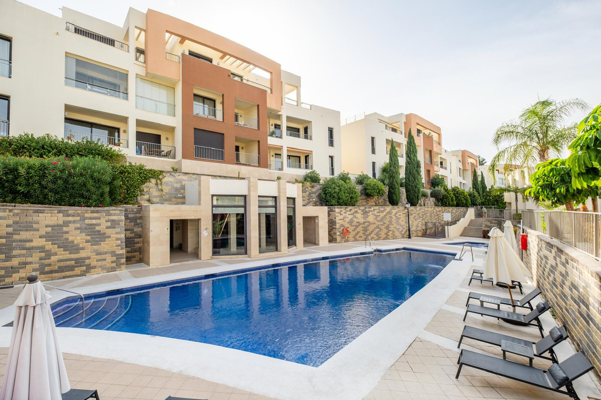 3 bedroom Apartments for sale in Altos de los Monteros – R5169736 3 bedroom Apartments for sale in Altos de los Monteros – R5169736
