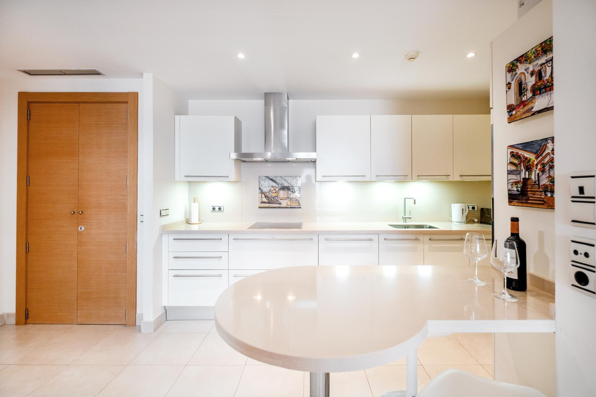 3 bedroom Apartments for sale in Altos de los Monteros – R5169736 3 bedroom Apartments for sale in Altos de los Monteros – R5169736