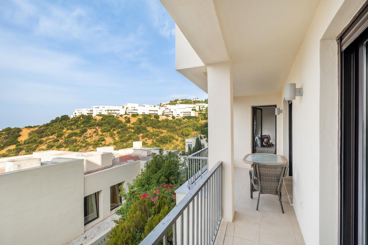 3 bedroom Apartments for sale in Altos de los Monteros – R5169736 3 bedroom Apartments for sale in Altos de los Monteros – R5169736