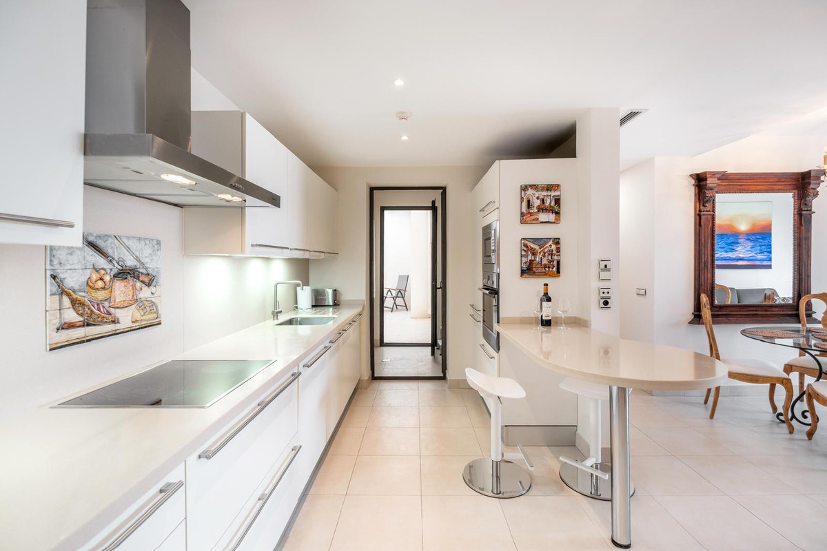 3 bedroom Apartments for sale in Altos de los Monteros – R5169736 3 bedroom Apartments for sale in Altos de los Monteros – R5169736