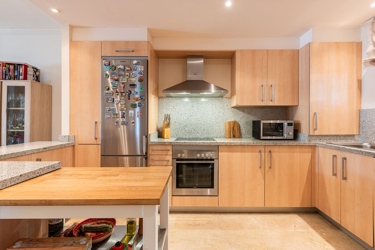 3 bedroom Apartments for sale in La Cala de Mijas – R5236507