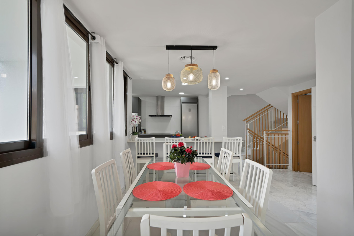 3 bedroom Villas for sale in Riviera del Sol – R5161681