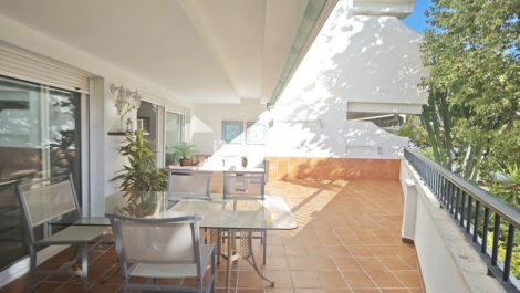 2 bedroom Apartments for sale in Guadalmina Baja – R5243941