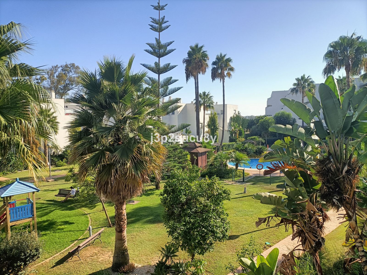 Apartamentos de 2 dormitorios en venta en Guadalmina Baja – R5243941 Apartamentos de 2 dormitorios en venta en Guadalmina Baja – R5243941