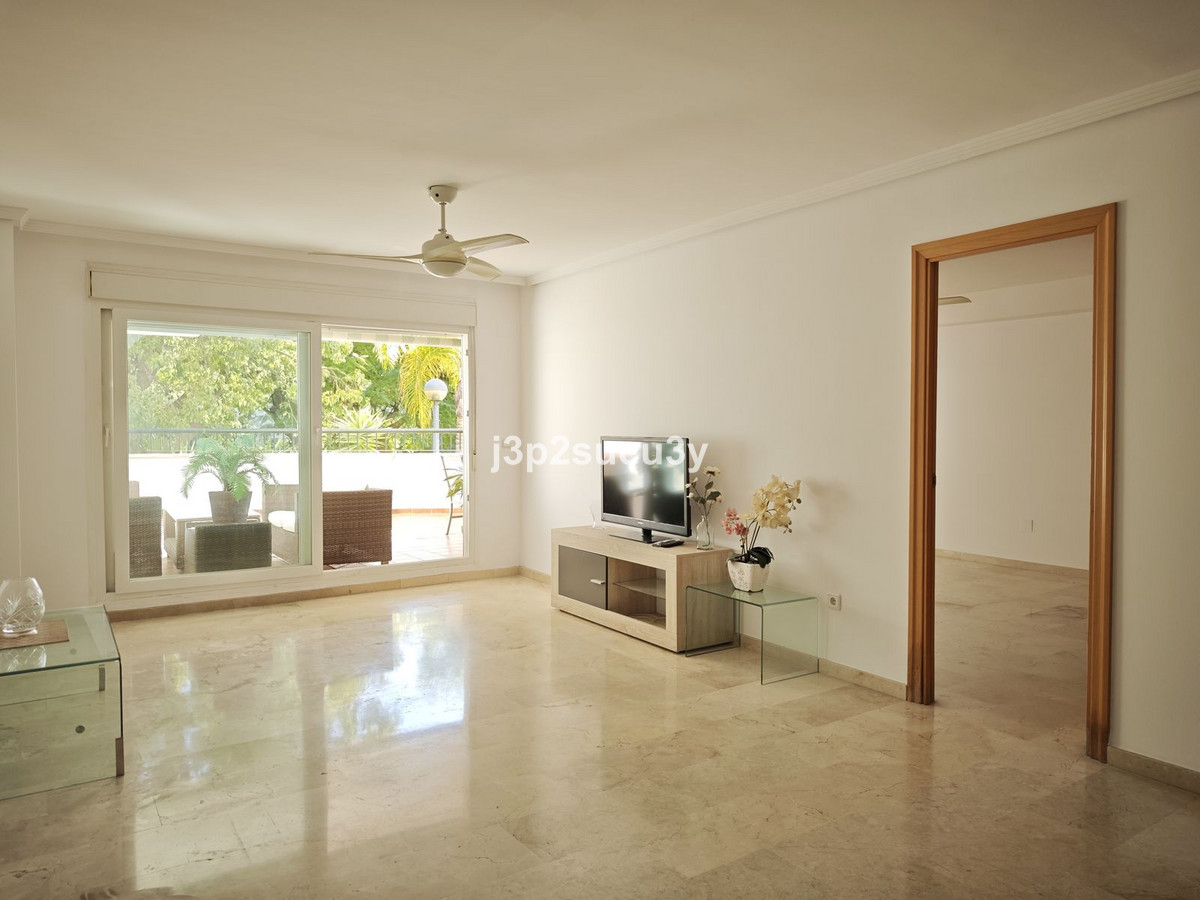 Apartamentos de 2 dormitorios en venta en Guadalmina Baja – R5243941 Apartamentos de 2 dormitorios en venta en Guadalmina Baja – R5243941