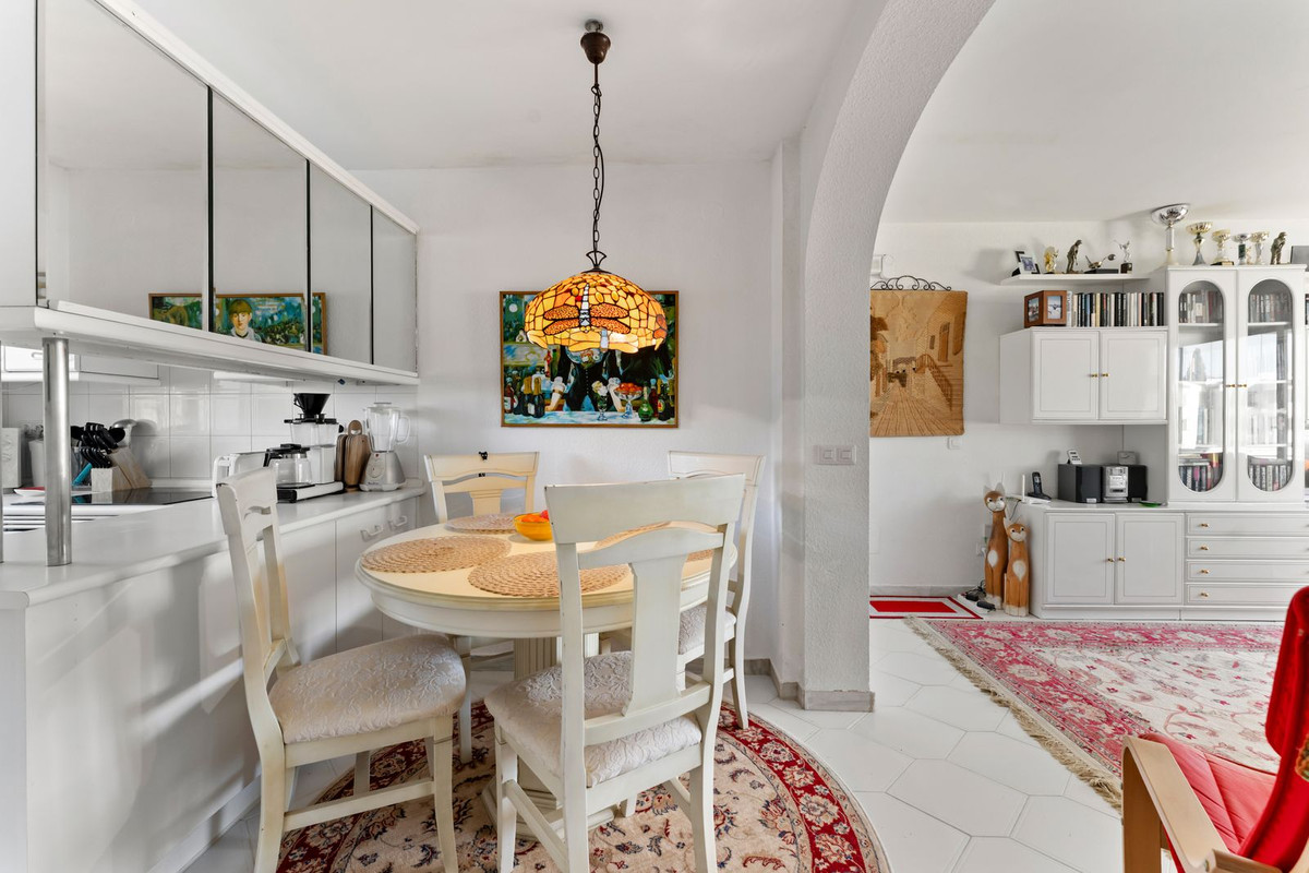 2 bedroom Apartments for sale in Miraflores – R5234680