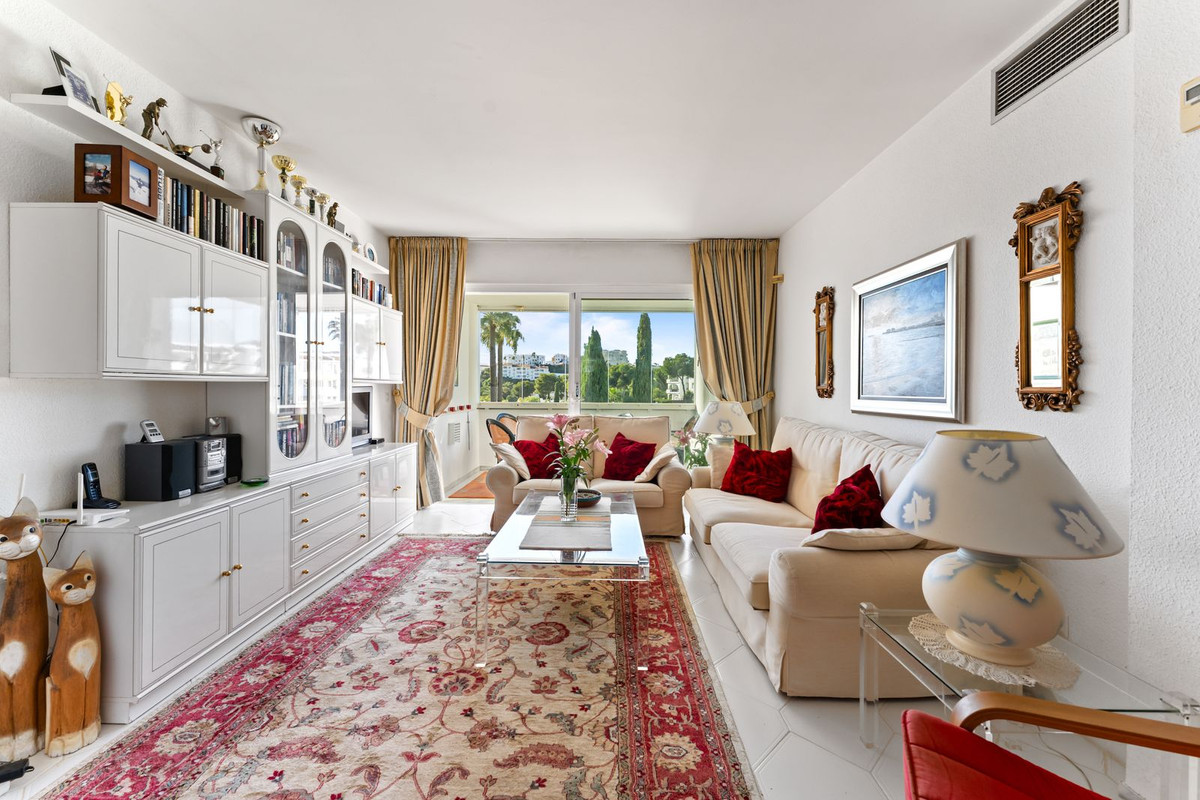 2 bedroom Apartments for sale in Miraflores – R5234680