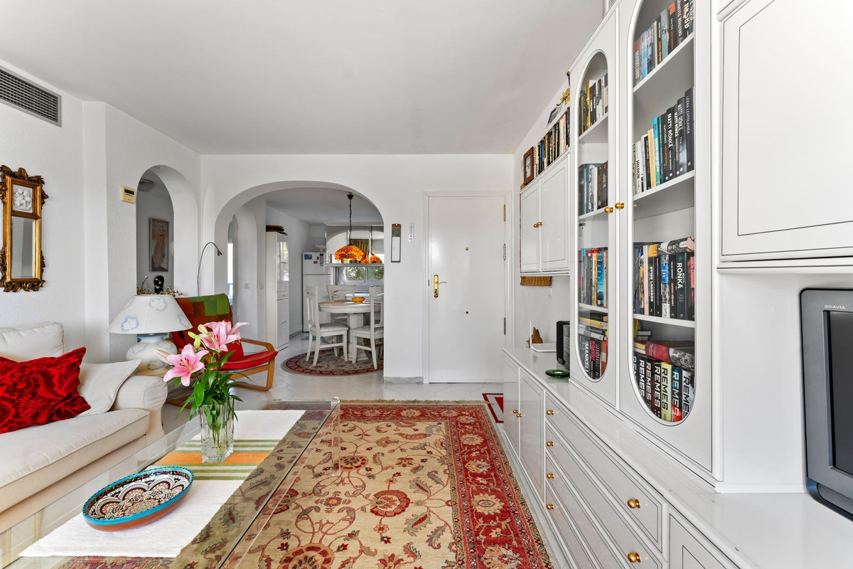 2 bedroom Apartments for sale in Miraflores – R5234680