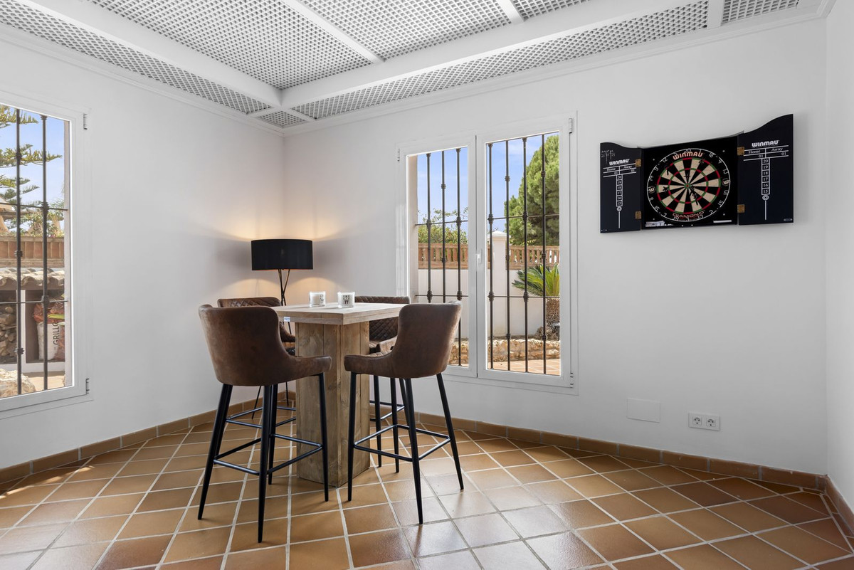 5 bedroom Villas for sale in Las Chapas – R5249194 5 bedroom Villas for sale in Las Chapas – R5249194