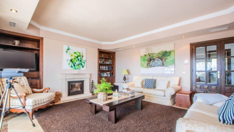 Villas de 6 dormitorios en venta en La Mairena – R4723663