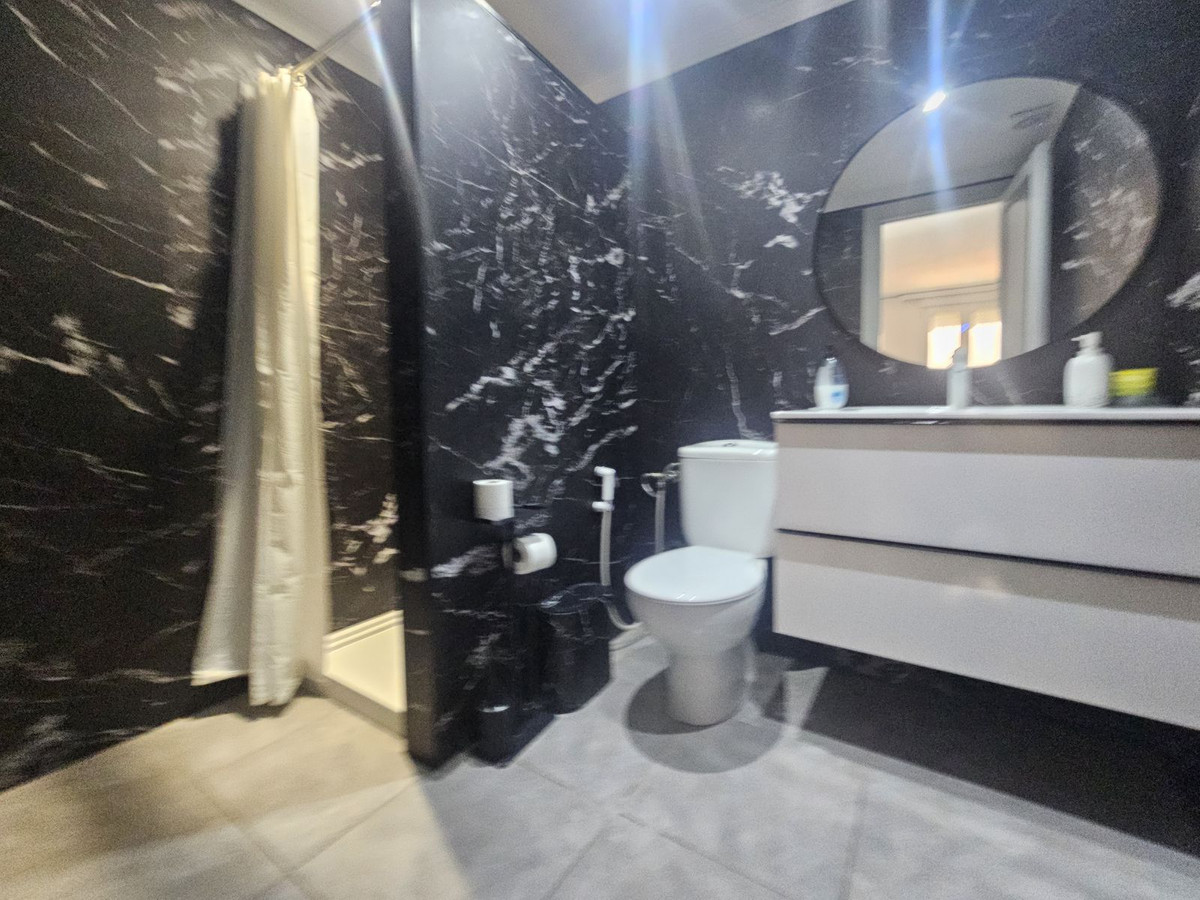 1 bedroom Apartments for sale in Riviera del Sol – R5253955