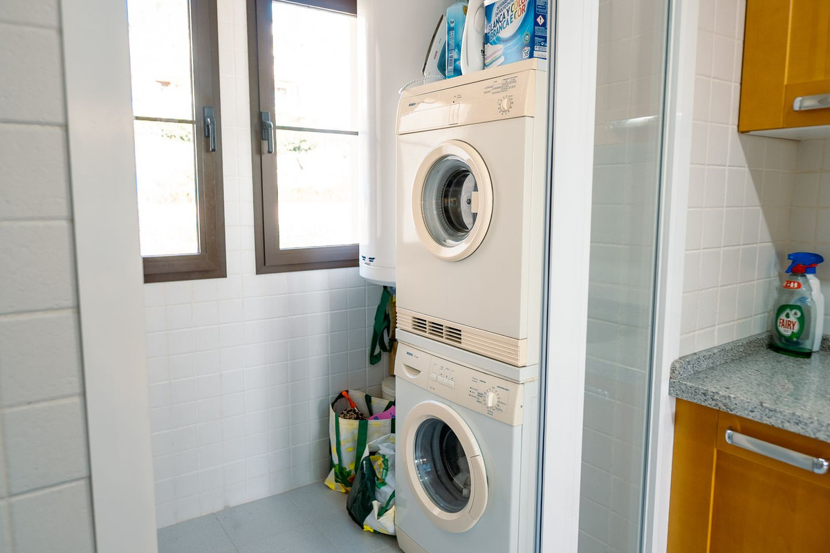 2 bedroom Penthouses for sale in Los Arqueros – R5250577